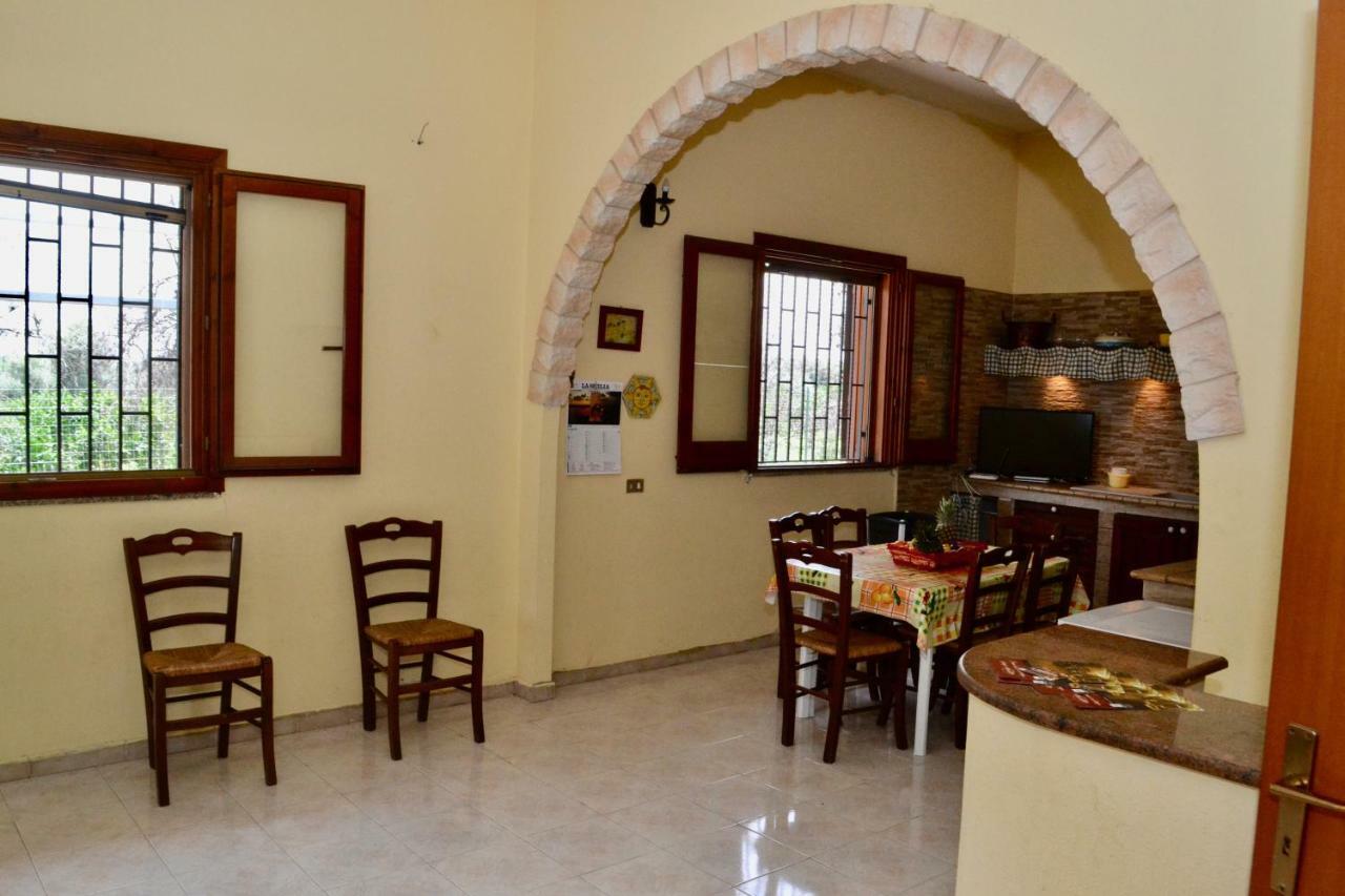 Villa Rosa - Ai Piedi Dell'Etna بروكولي المظهر الخارجي الصورة